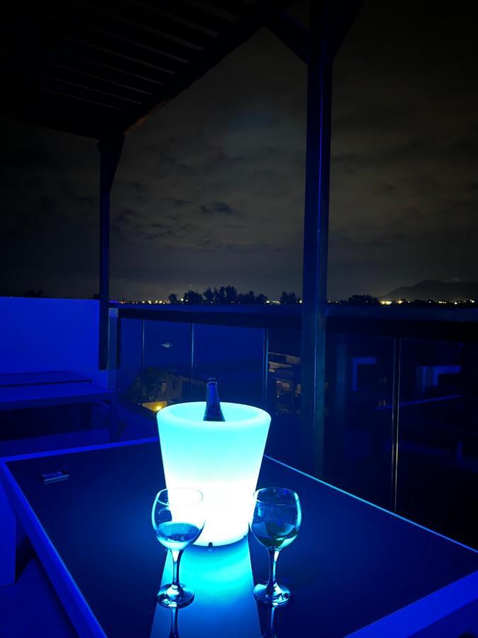 Top-Floor Modern 3Bd Penthouse With Beautiful Mountain View Terrace - 5 Min Walk To Beach Flic en Flac Exterior photo
